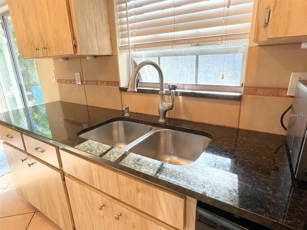 3314 Island Date Circle Sarasota FL 34232