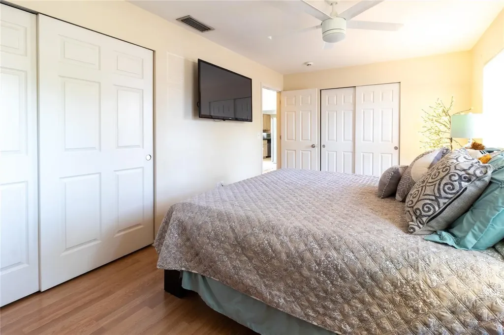 3314 Island Date Circle Sarasota FL 34232