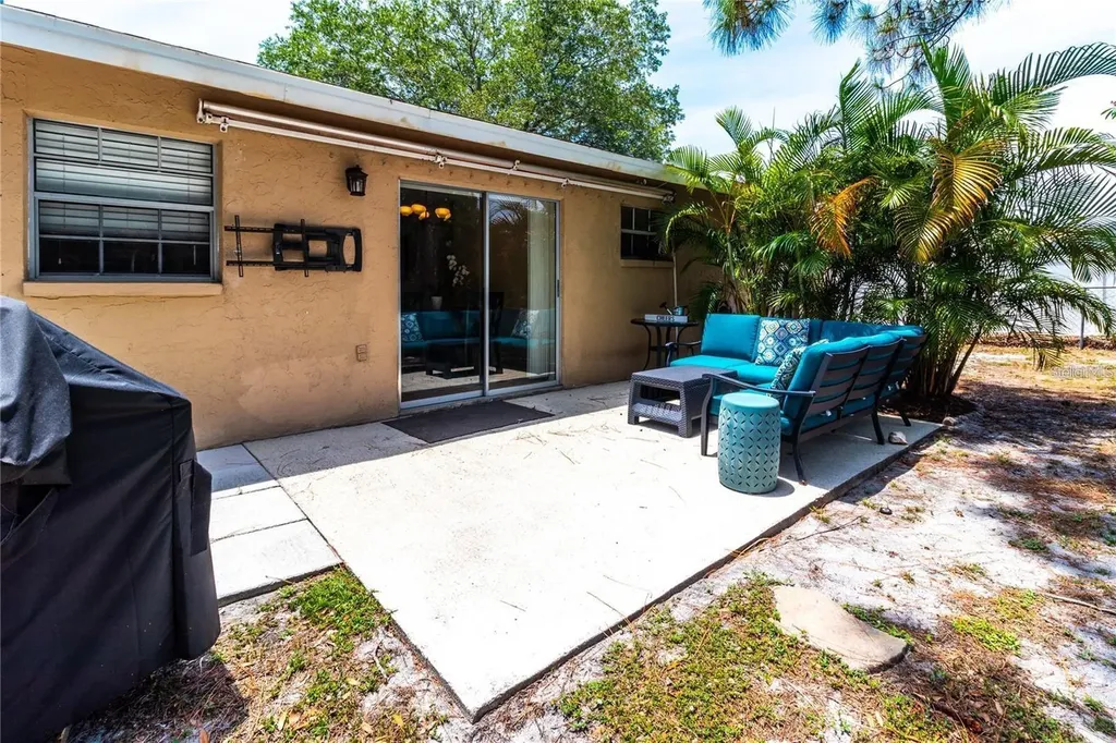3314 Island Date Circle Sarasota FL 34232