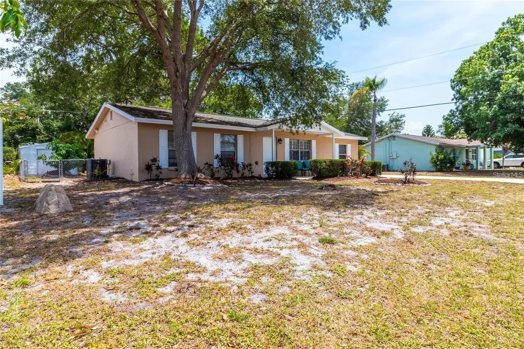 3314 Island Date Circle Sarasota FL 34232