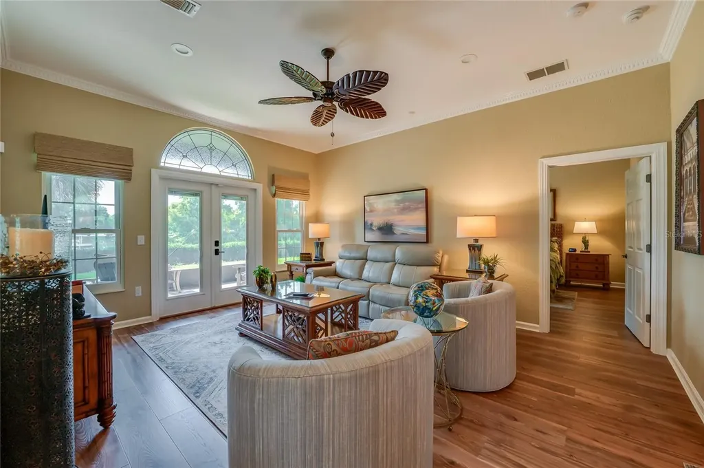 1259 Avenida De Las Casas Lady Lake FL 32159