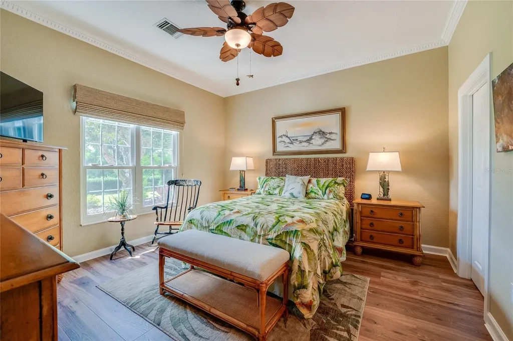 1259 Avenida De Las Casas Lady Lake FL 32159