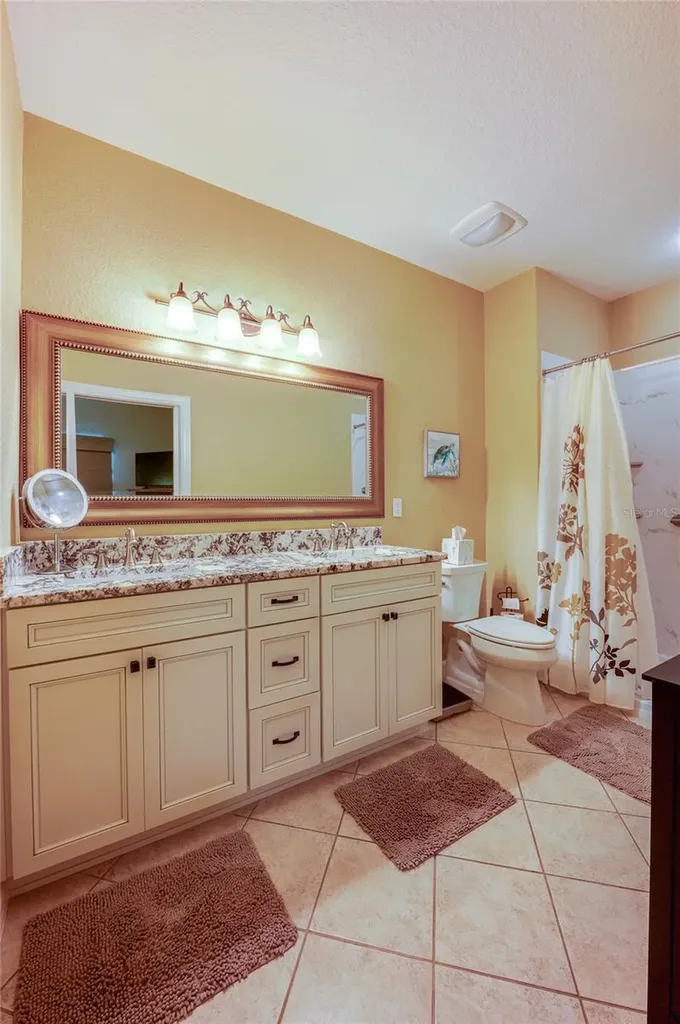 1259 Avenida De Las Casas Lady Lake FL 32159