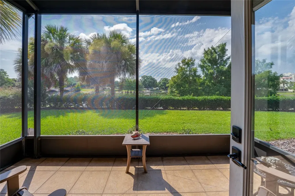 1259 Avenida De Las Casas Lady Lake FL 32159
