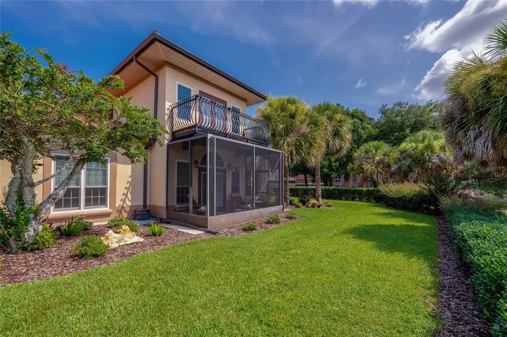 1259 Avenida De Las Casas Lady Lake FL 32159