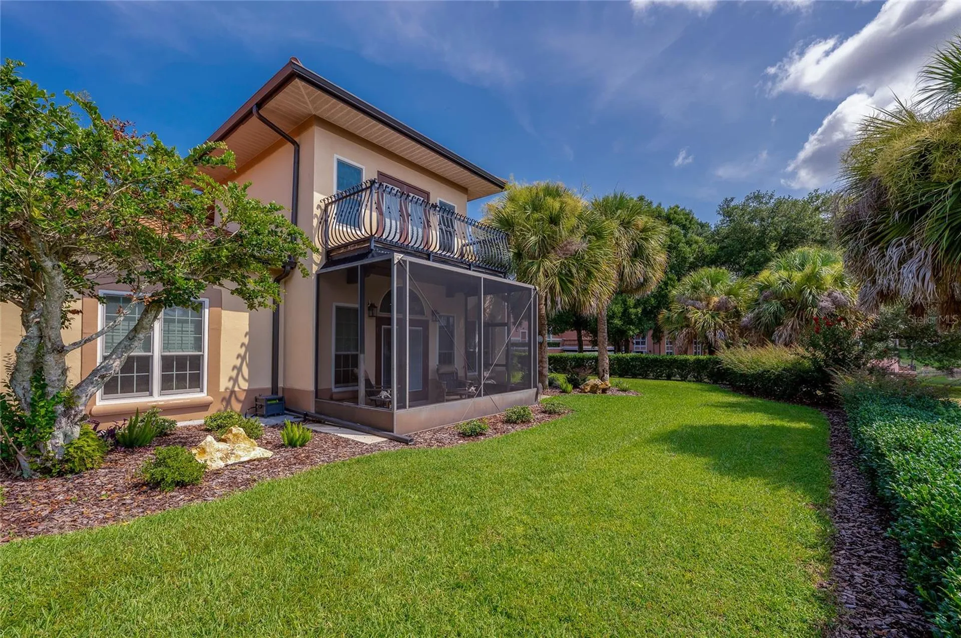 1259 Avenida De Las Casas Lady Lake FL 32159