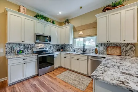 1259 Avenida De Las Casas Lady Lake FL 32159