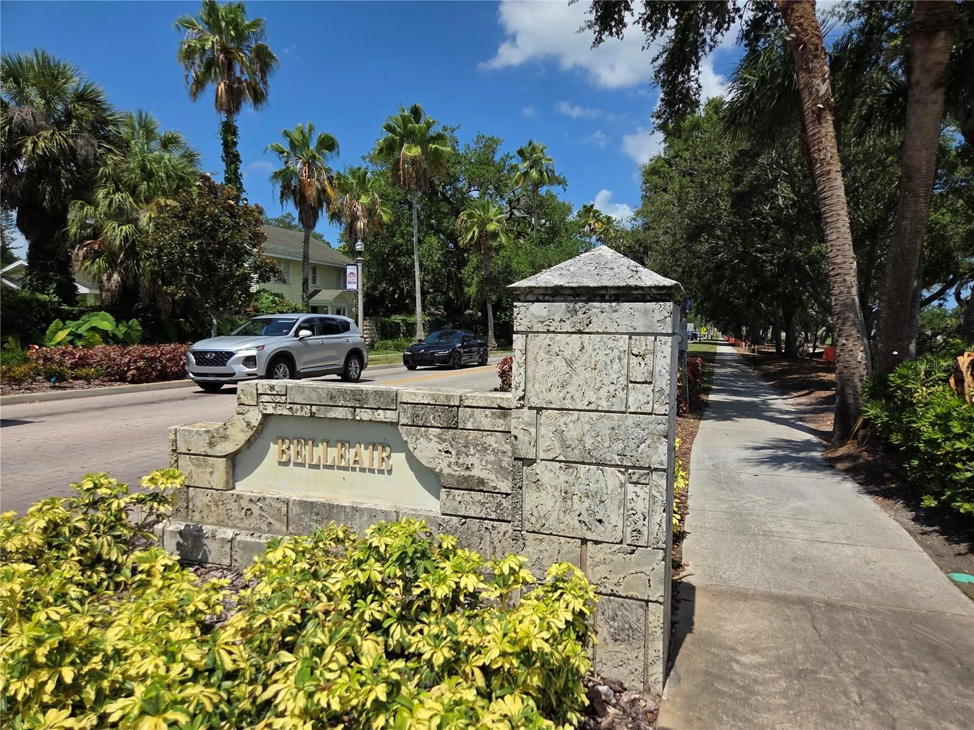 321 Wildwood Way Clearwater FL 33756