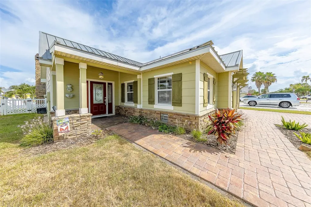 210 176th Terrace Drive E Redington Shores FL 33708