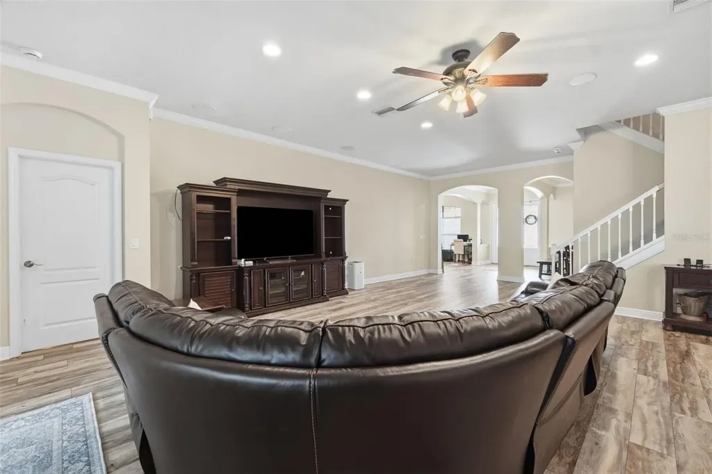2723 Colewood Lane Dover FL 33527