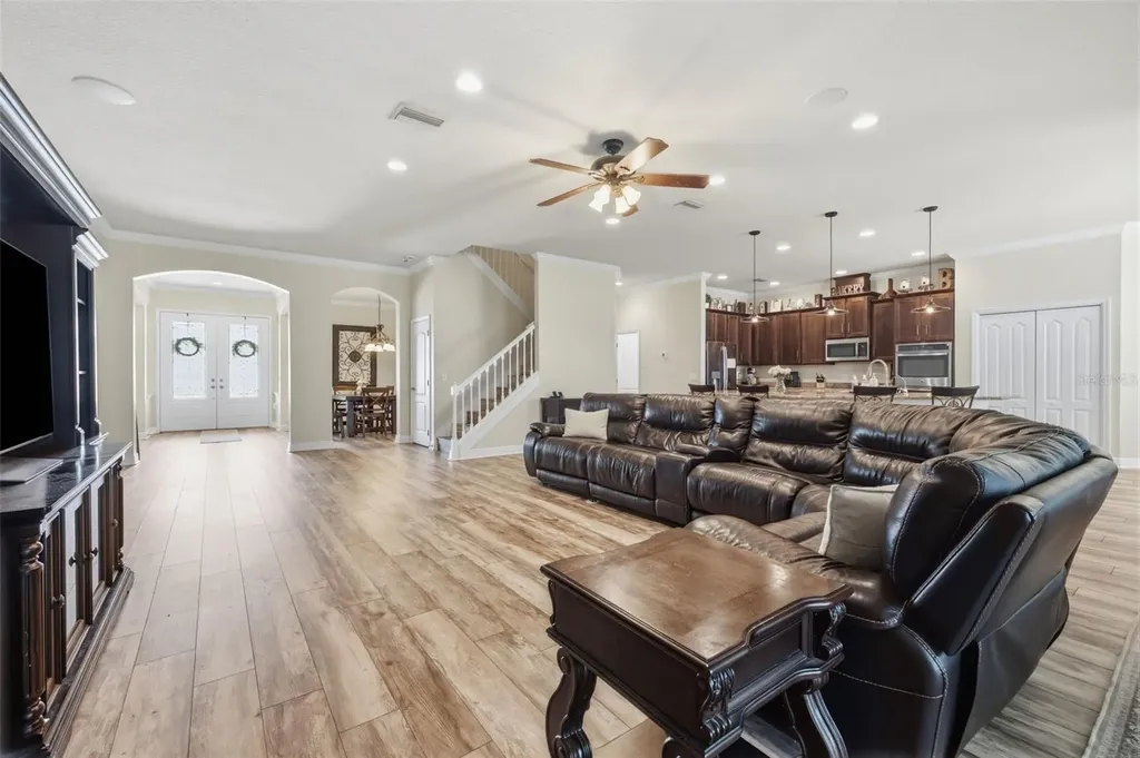 2723 Colewood Lane Dover FL 33527