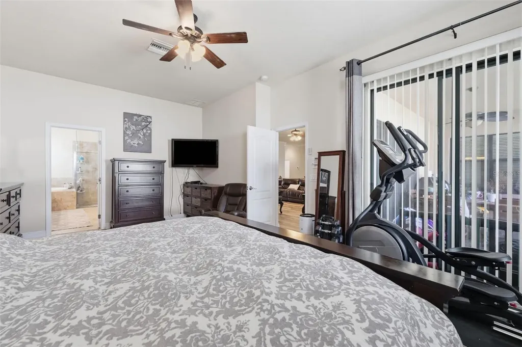 2723 Colewood Lane Dover FL 33527