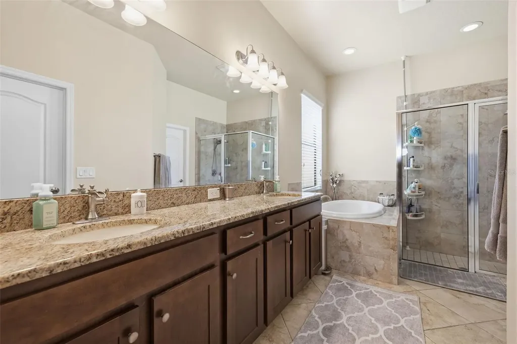 2723 Colewood Lane Dover FL 33527