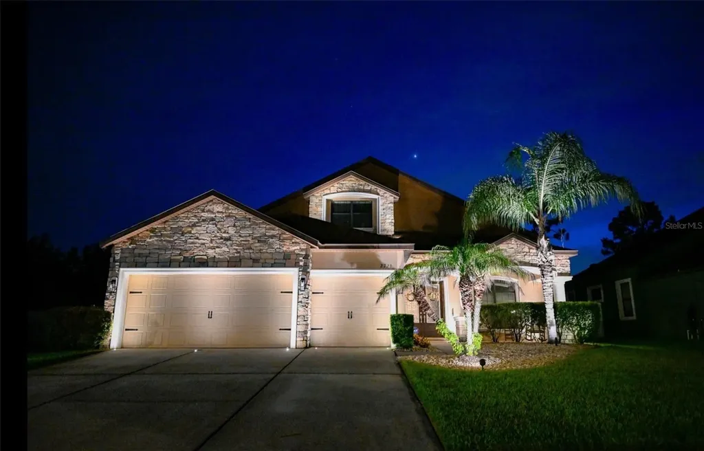 2723 Colewood Lane Dover FL 33527