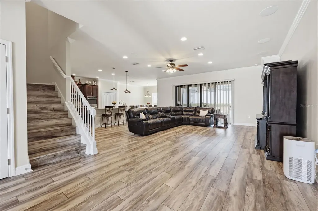 2723 Colewood Lane Dover FL 33527