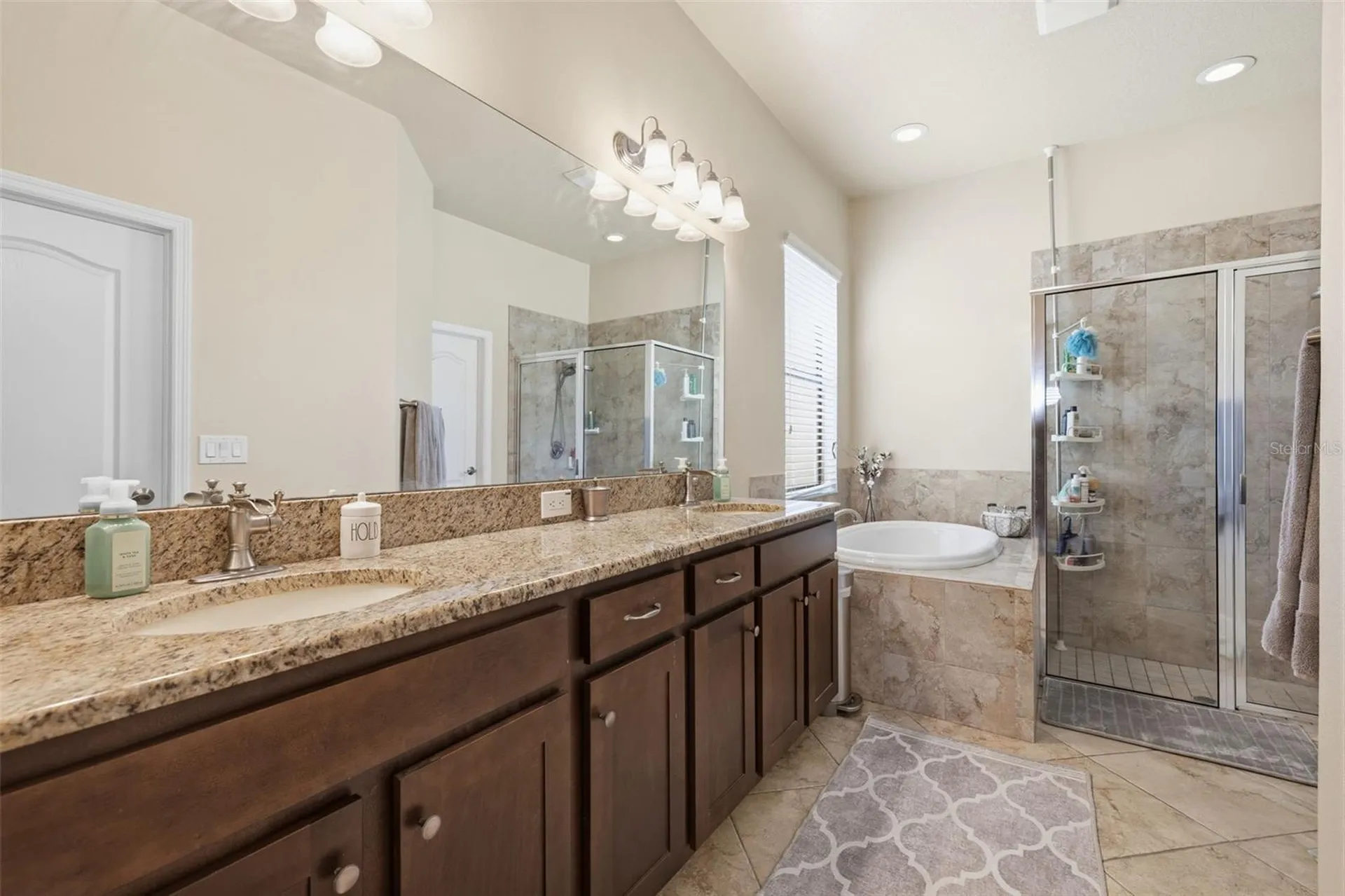 2723 Colewood Lane Dover FL 33527