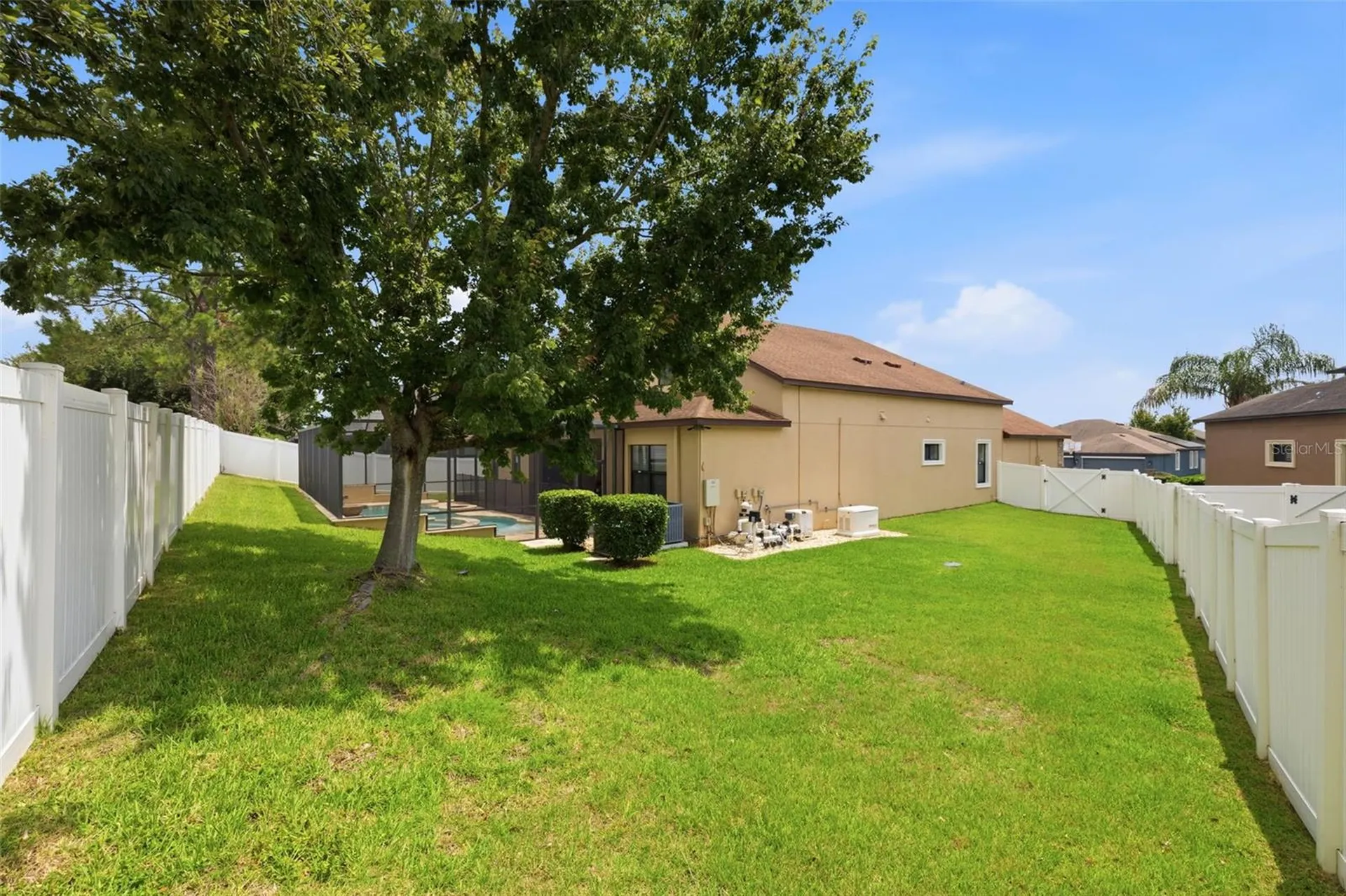 2723 Colewood Lane Dover FL 33527
