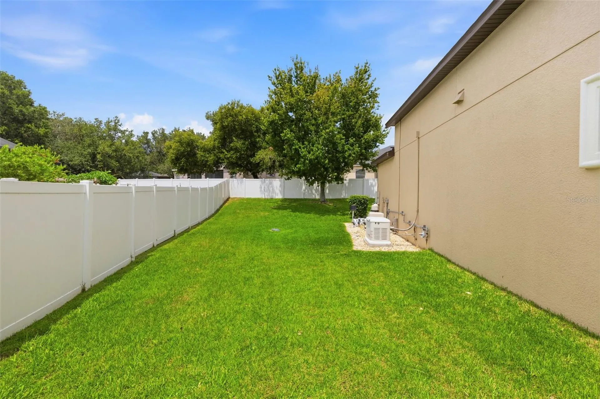 2723 Colewood Lane Dover FL 33527