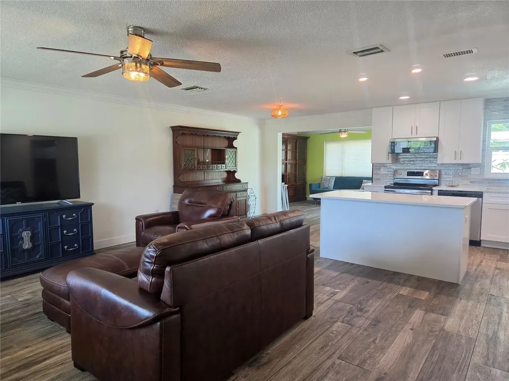 1435 Santa Clara Drive Dunedin FL 34698
