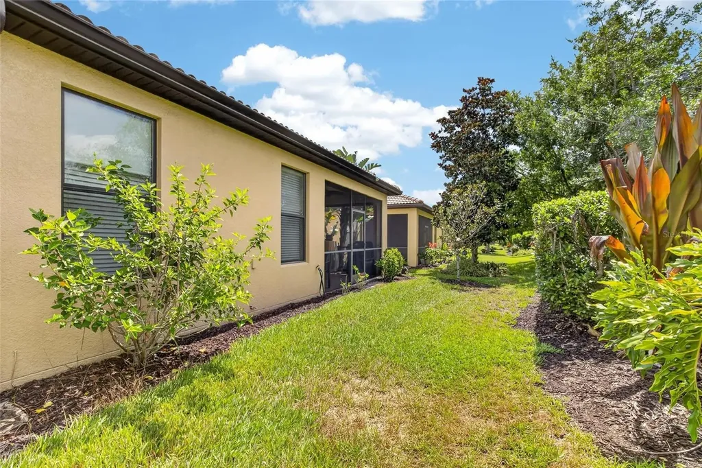 342 Bluewater Falls Court Apollo Beach FL 33572