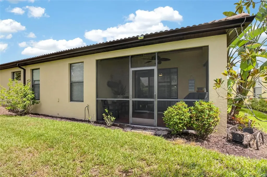 342 Bluewater Falls Court Apollo Beach FL 33572