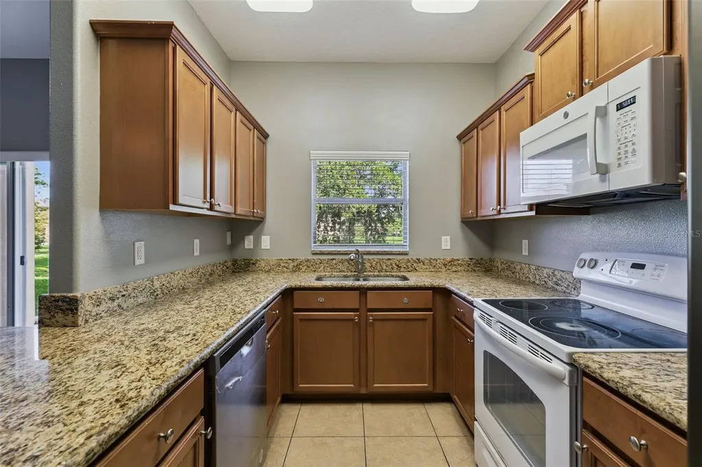 1250 Twin Trees Lane Sanford FL 32771