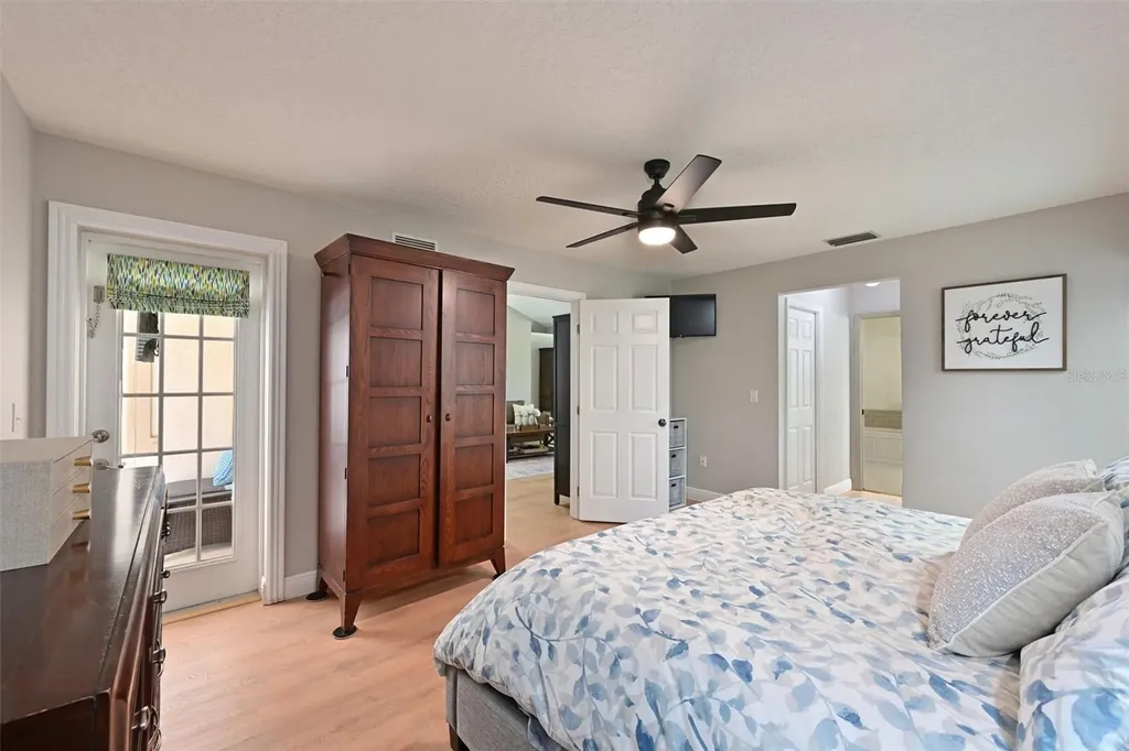 305 Mill Run E Bradenton FL 34212