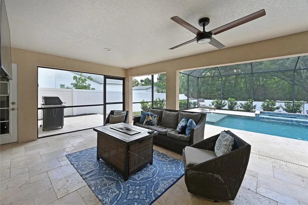 305 Mill Run E Bradenton FL 34212