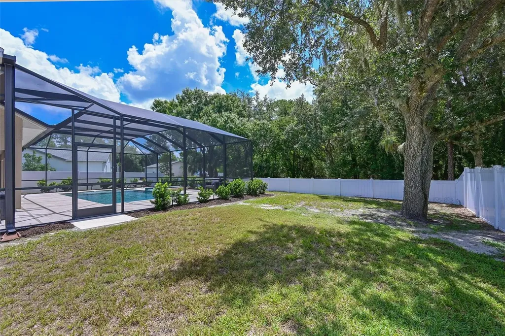 305 Mill Run E Bradenton FL 34212