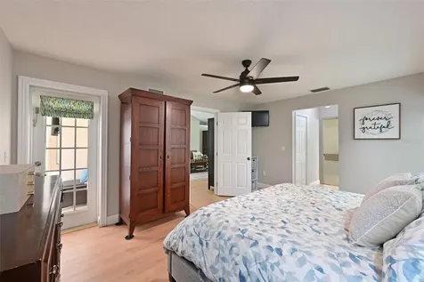 305 Mill Run E Bradenton FL 34212