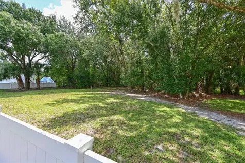 305 Mill Run E Bradenton FL 34212