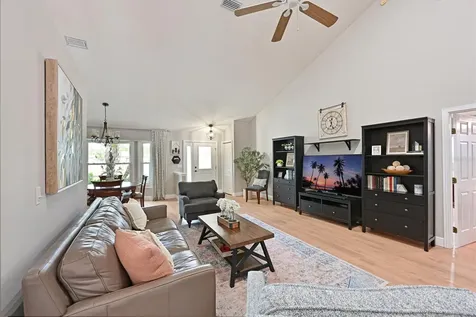 305 Mill Run E Bradenton FL 34212
