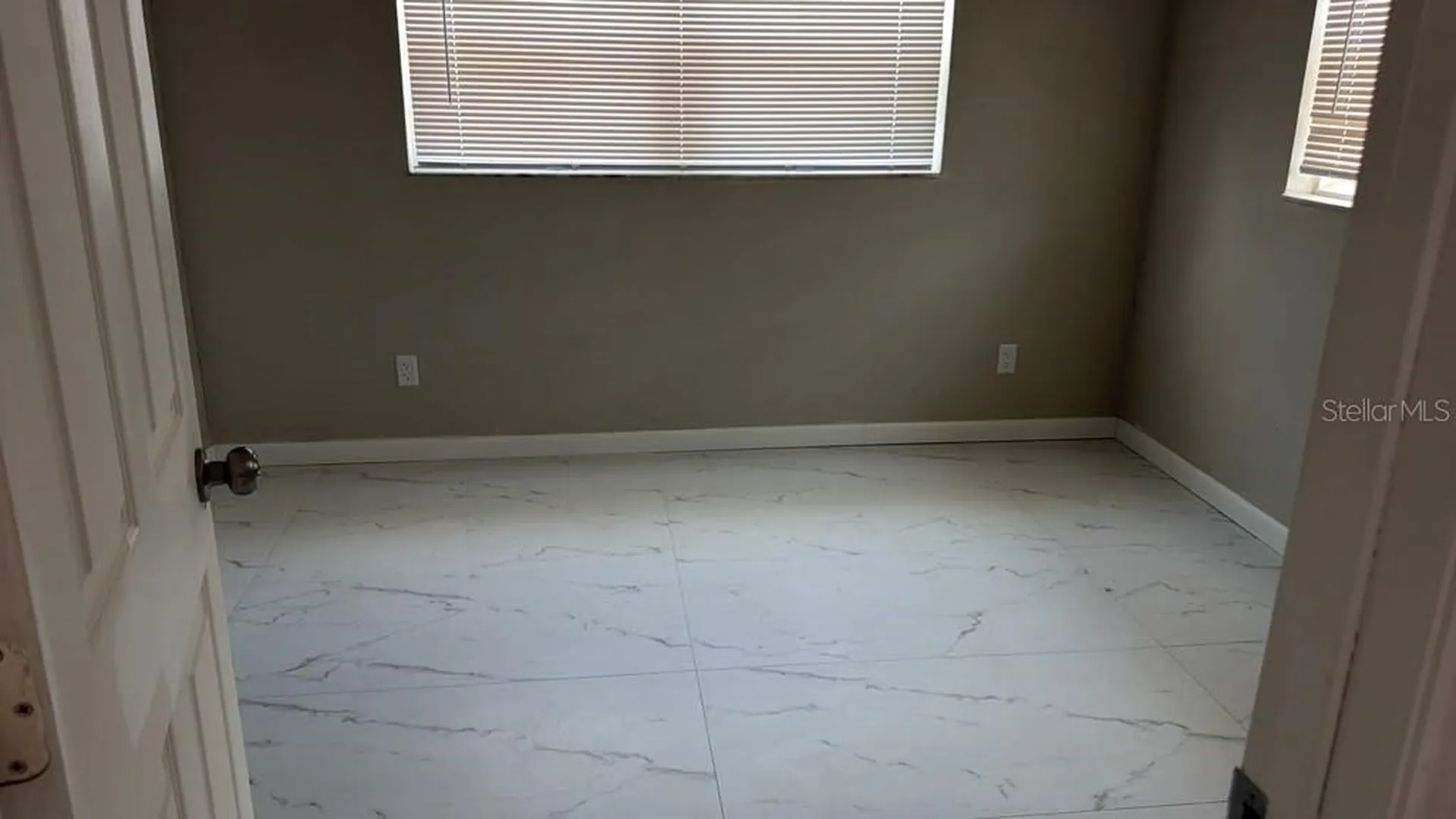 487 88th Avenue N St Petersburg FL 33702