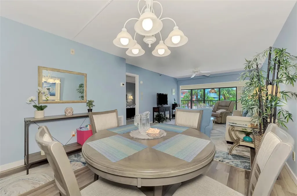 1551 Beach Road Englewood FL 34223