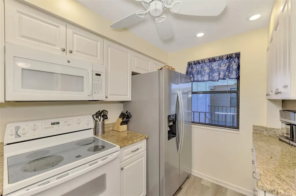 1551 Beach Road Englewood FL 34223