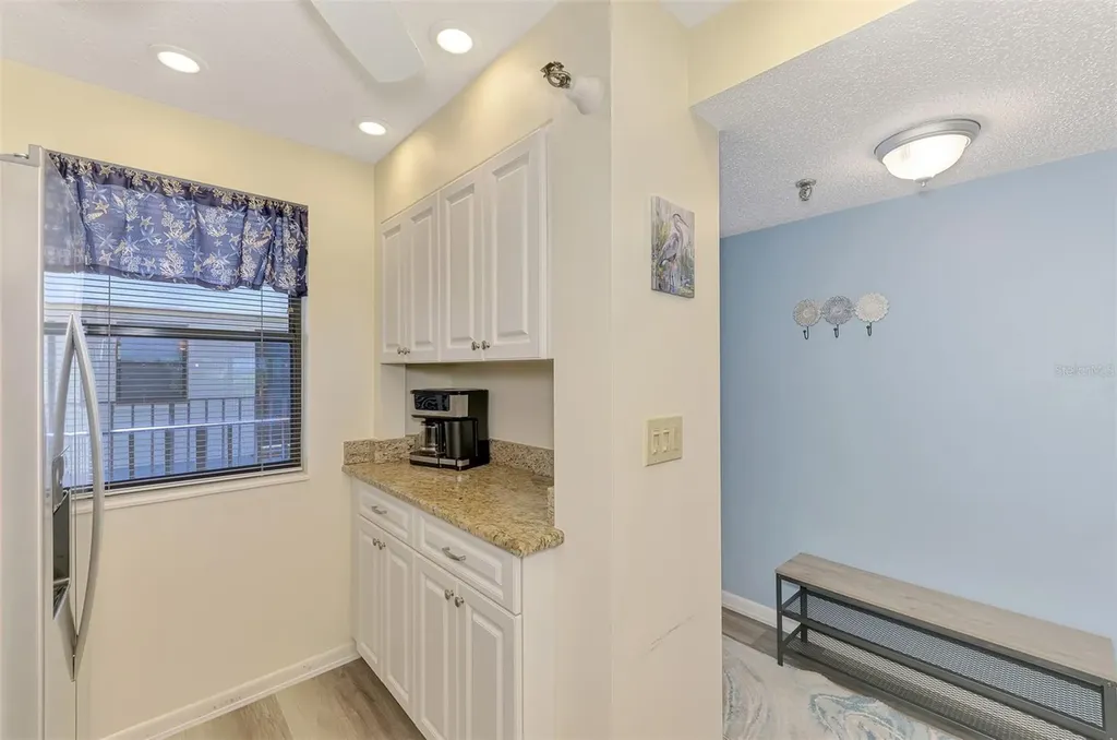 1551 Beach Road Englewood FL 34223