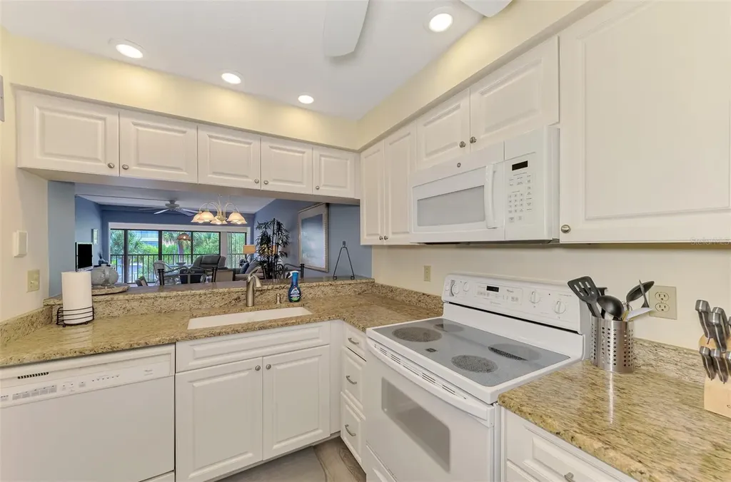 1551 Beach Road Englewood FL 34223