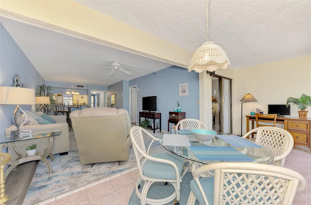 1551 Beach Road Englewood FL 34223