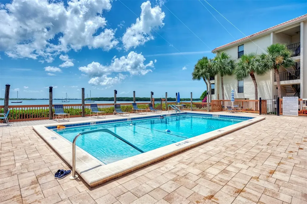 1551 Beach Road Englewood FL 34223