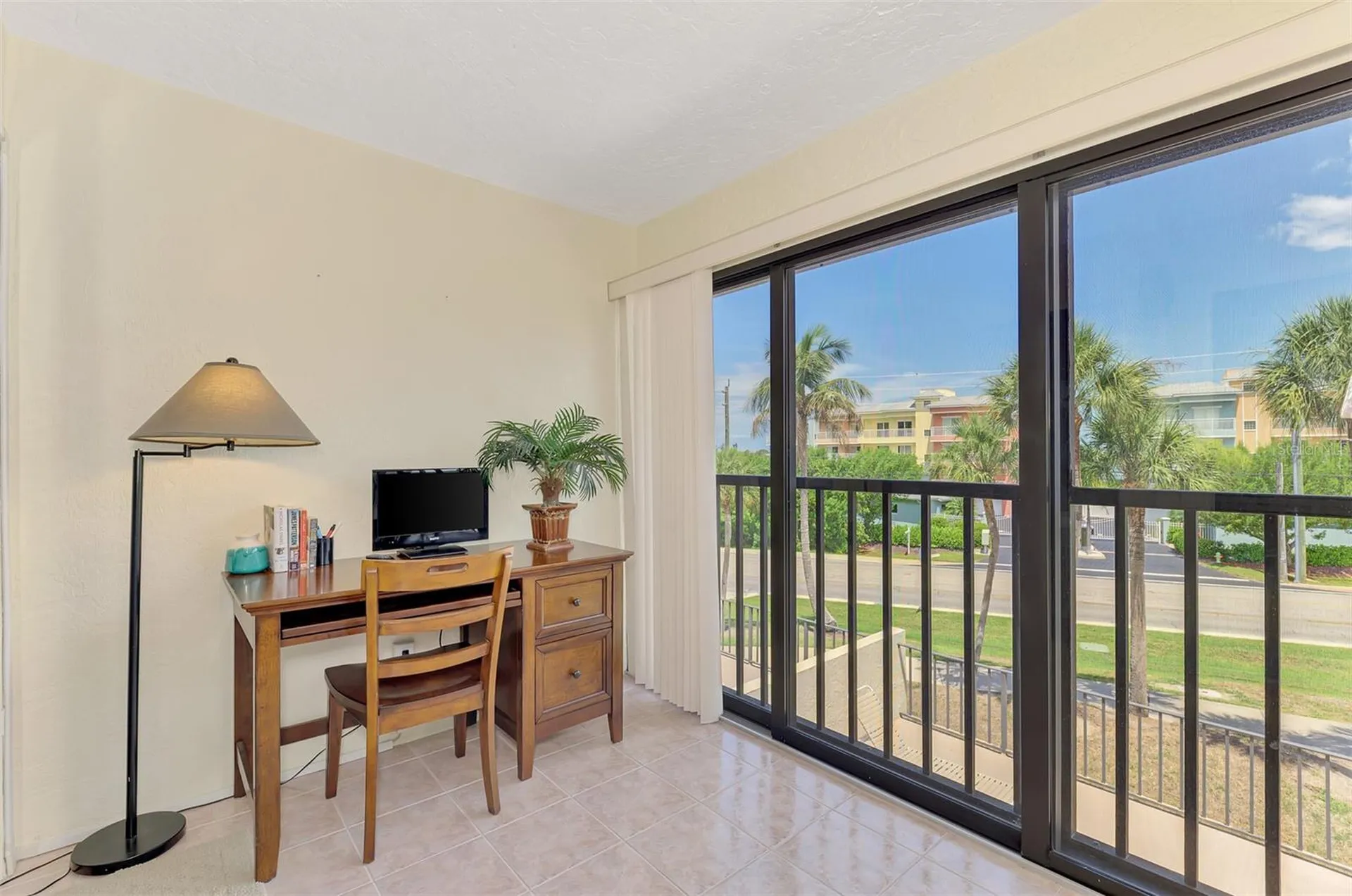 1551 Beach Road Englewood FL 34223
