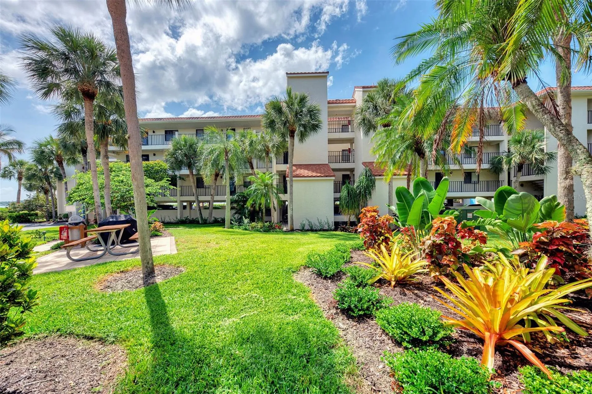 1551 Beach Road Englewood FL 34223