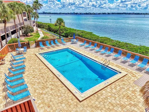 1551 Beach Road Englewood FL 34223