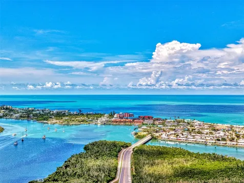 1551 Beach Road Englewood FL 34223