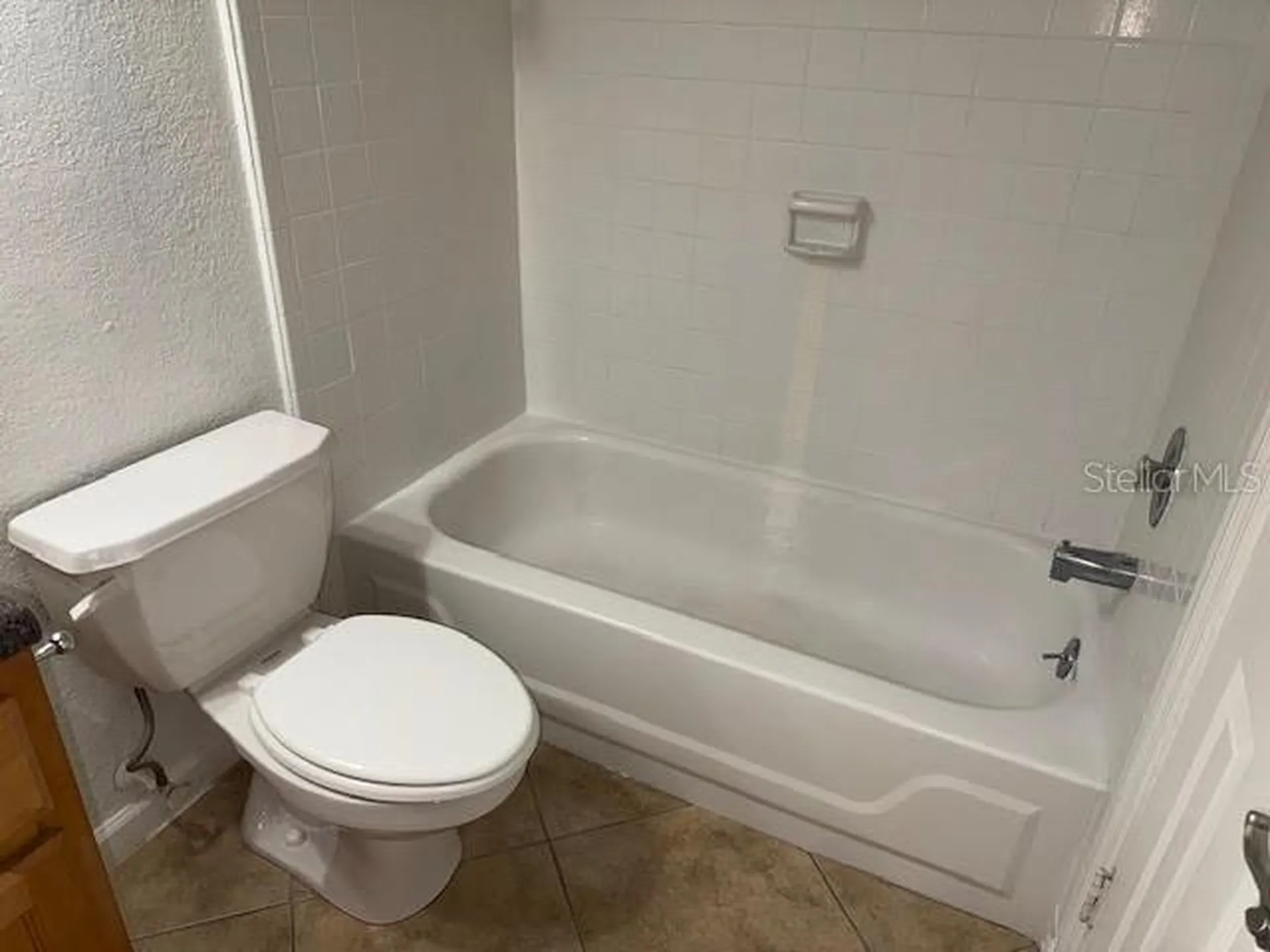 365 Forestway Circle Altamonte Springs FL 32701