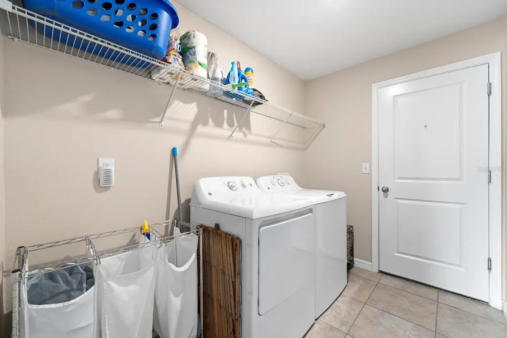 3622 Kearsney Abbey Circle Dover FL 33527
