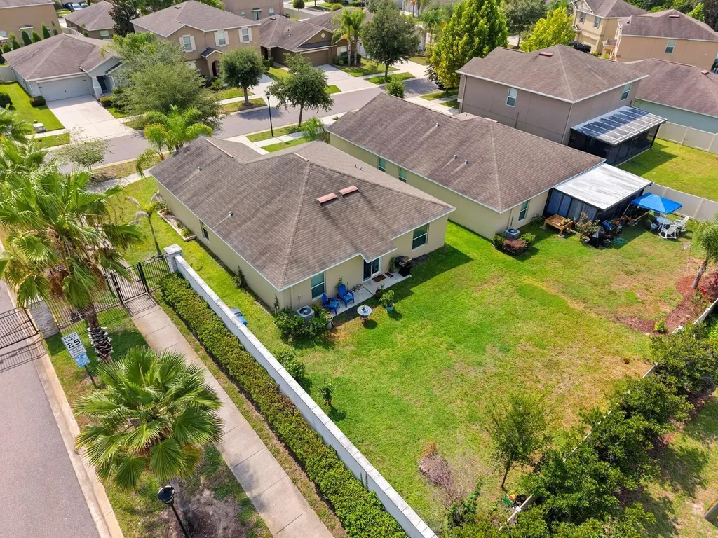 3622 Kearsney Abbey Circle Dover FL 33527