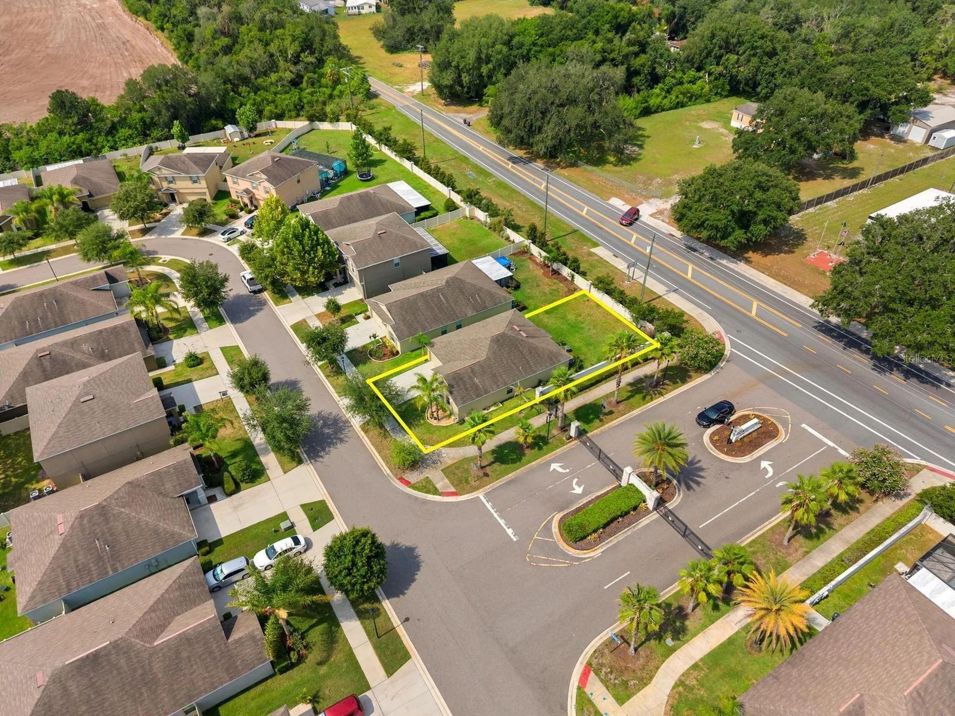 3622 Kearsney Abbey Circle Dover FL 33527