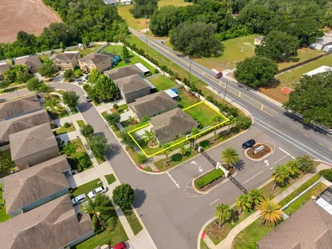 3622 Kearsney Abbey Circle Dover FL 33527