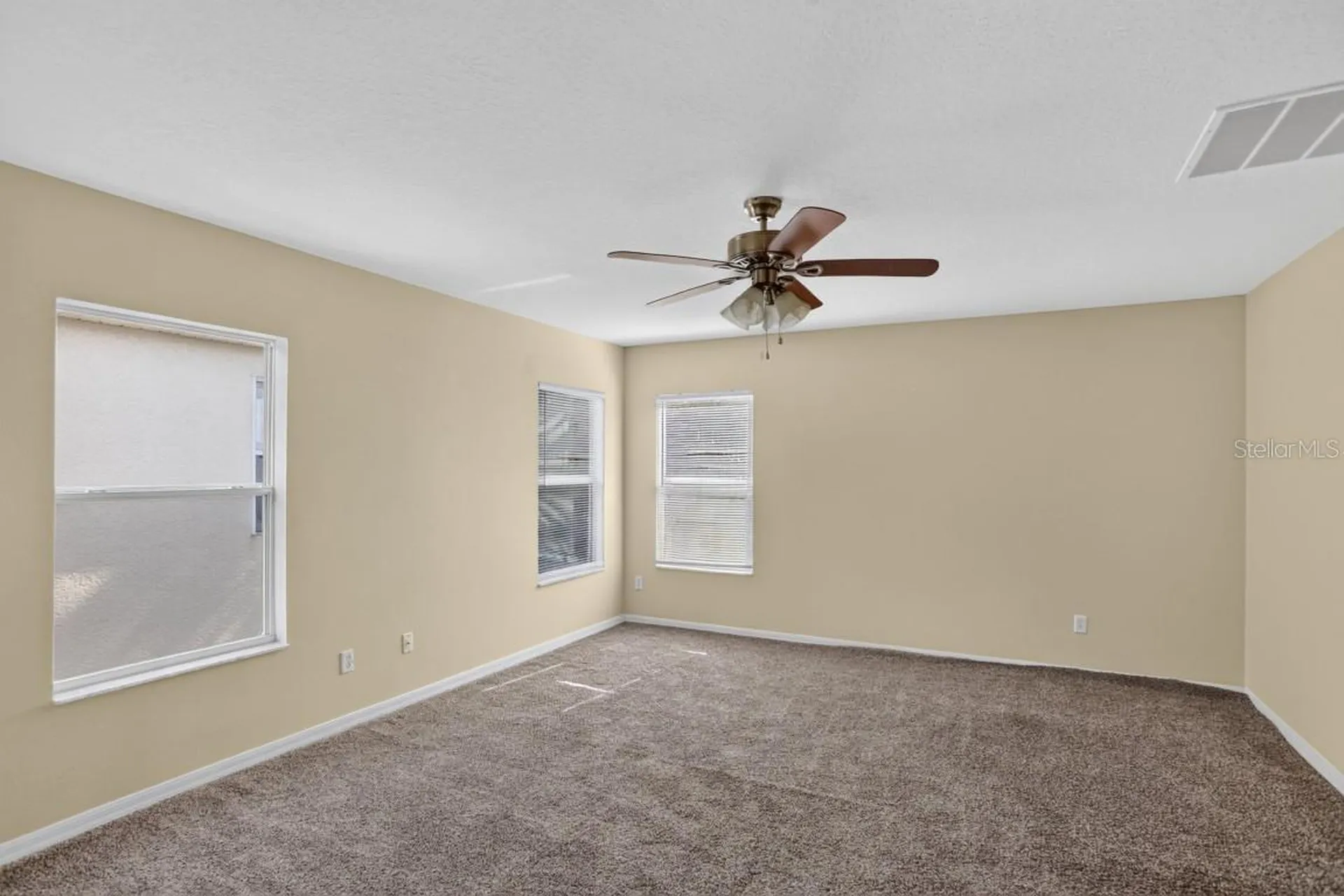 1521 Blue Sky Way Clermont FL 34714