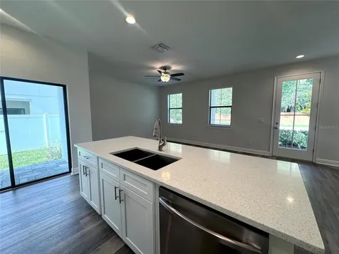 2861 Mayer Street Orlando FL 32806